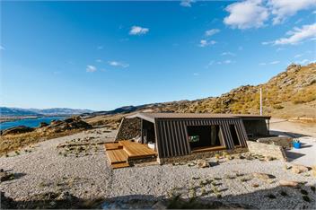 The Boulders Retreat | Private Rural Location | Lake Views | Architecturally Designed - NORTHBURN