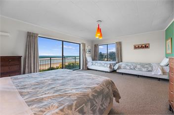Beach Galore (Bachcare) - Waihi Beach