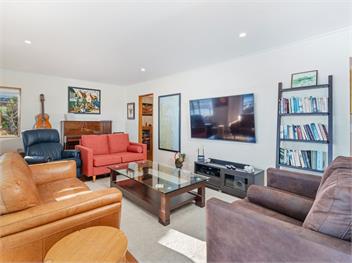 The Mount Paku Bach (Bachcare) - Tairua