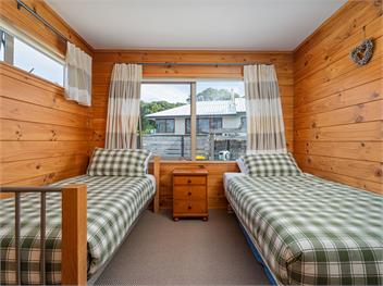 Family Tides Retreat (Bachcare) - Coromandel