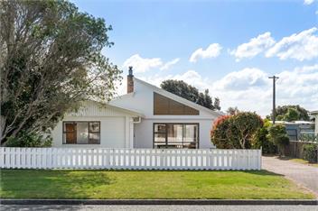 Relax on Linton (Bachcare) - Whangamata