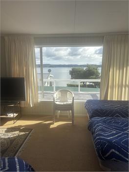 Lake Cottage - lake rotoma