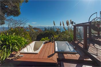 Hilltop Ocean Views - Twin Outdoor Baths & Pool -