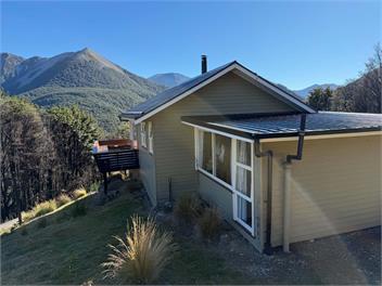 Windrush, Ski Touring Club Hut #1 -