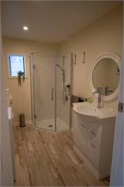 Peaceful, Sunny Location with the Best Harbour Views - Picton