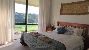 Kaka Lodge (4 bedroom) at Kotare House - Auckland
