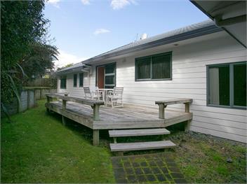 Laid Back on Lakewood (Bachcare) - Taupo Central