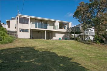 Sweeping Sea Views (Bachcare) - Waihi Beach