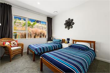 Lakeside Luxury (Bachcare) - Wanaka