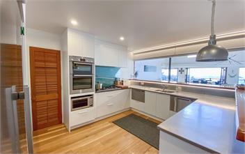 Te Koha: Luxury hillside beach residence @ Te Ngaere Bay - kaeo