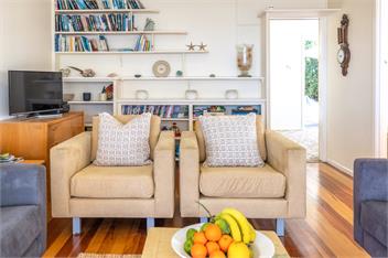 BACH ON THE BEACH - Coast & Country - Waiheke Island
