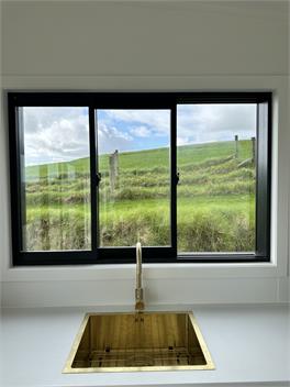 Farm Cabin - Coastal Views - Auckland