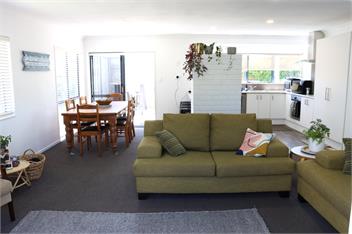 Cosy Papamoa beach retreat - Tauranga