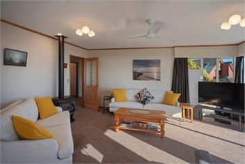 Sunny Bayview Retreat - Nelson