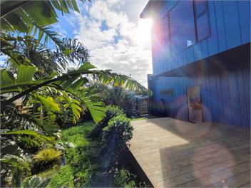 Hosts on the Coast Hillview Hideaway - Waihi Beach