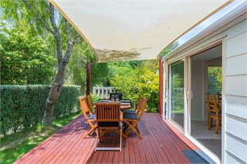 Stroll to the Lake - Kinloch - 250m walk - Taupo