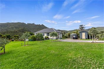 Belmont Beach House (Bachcare) - Whangarei