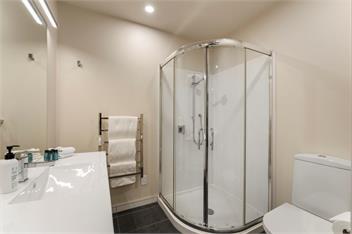 The Moorings Apartment 6 - Close to the Lake! - Taupo