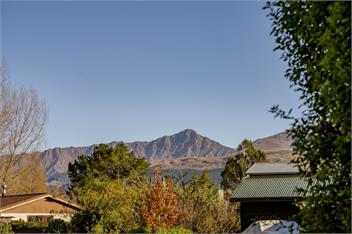 Frankton Favourite (Bachcare) - Queenstown