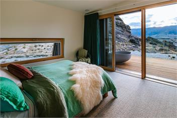 The Boulders Retreat | Private Rural Location | Lake Views | Architecturally Designed - NORTHBURN