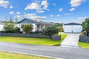 Chillax (Bachcare) - Mangawhai