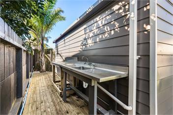 Arkhos (Bachcare) - Whitianga