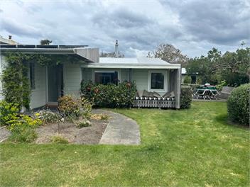 Coastal Retreat - Te Awanga