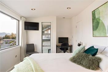 Lake Views on De La Mare Place, 3 BDR, Free Wi-Fi - Queenstown