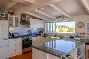 Garden and Bird Haven - Waiheke Island