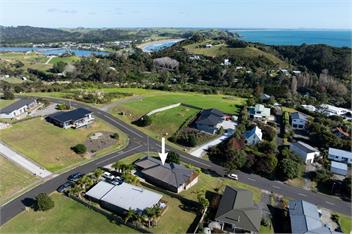Bay View Escape (Bachcare) - Cable Bay
