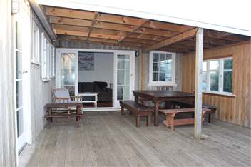 Light & Clean Family Friendly Beach Bach - Waverley, Taranaki
