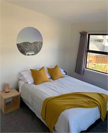 Lakefront Comfort In Old Cromwell **New 3BR Home** - Central Otago