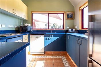 Cornish Point Holiday Home - Cromwell