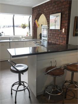 LOCATION LOCATION: 12 ALBERT STREET - Whitianga