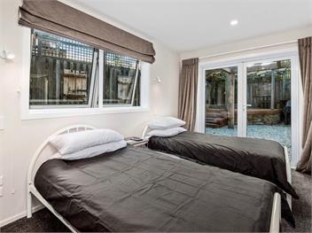 The Hillvue with Spa (Bachcare) - Arrowtown