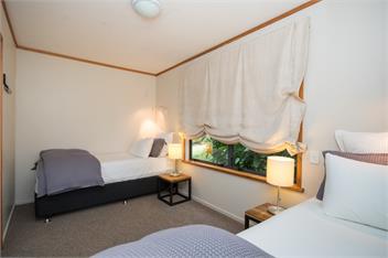 Lawn Cottages - Magnolia Cottage - Hastings