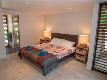 Calianne - Superb Beachfront Architecture - Far North