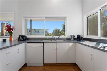 Elevated Beach Oasis (Bachcare) - Ohope