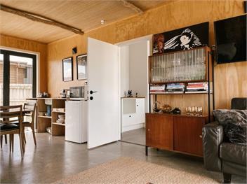 Retro Style Beach Retreat (Bachcare) - Matarangi
