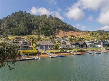 Waterfront Paradise (Bachcare) - Pauanui