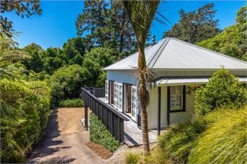 Nikau Grove (Bachcare) - Waiheke Island