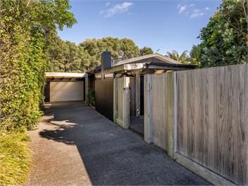 Living The Dream (Bachcare) - Whitianga