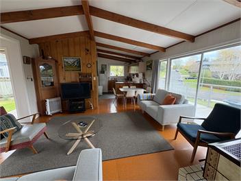Walking distance to the lake - Taupo