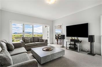 Sunlit Shores (Bachcare) - Papamoa