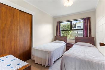 Relax on Linton (Bachcare) - Whangamata