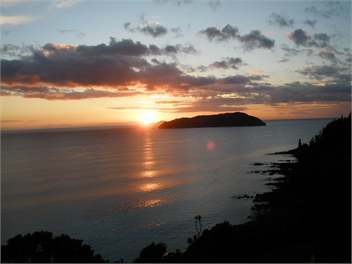 Pacific Vista - May to Nov SPECIAL- Book 5 nights get 2 more nights free - tairua