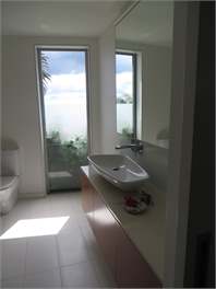 Exclusive Sunshine Suite - Cable Bay