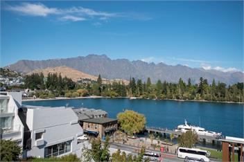 Lake St - Queenstown