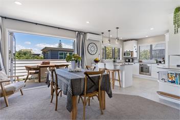 A REJUVENATING HOLIDAY ON RANFURLY - WHANGAMATA