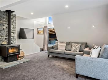 The Hillvue with Spa (Bachcare) - Arrowtown